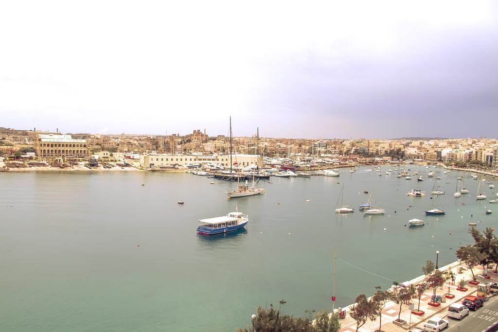 Strand Mansions Sliema Exteriör bild