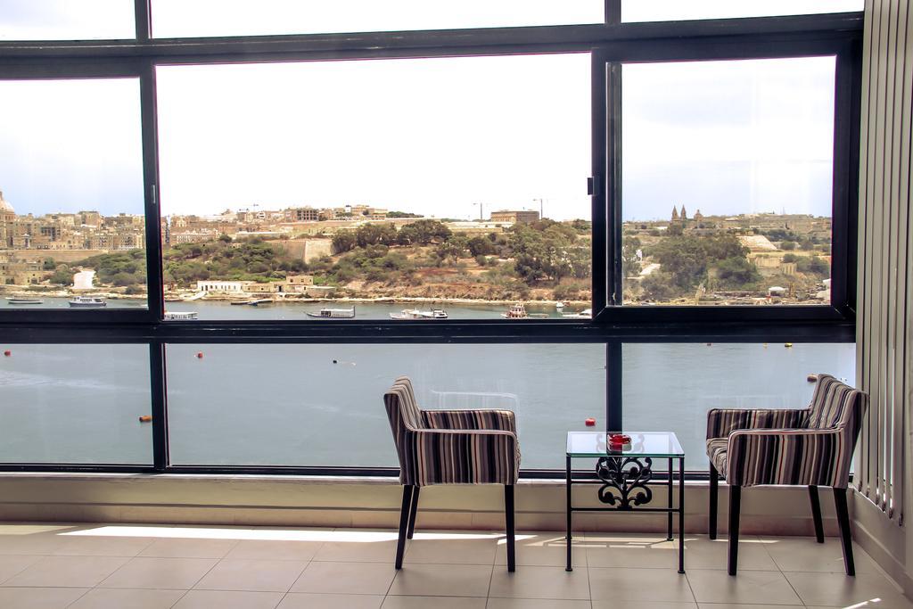 Strand Mansions Sliema Exteriör bild