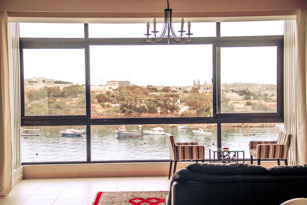 Strand Mansions Sliema Exteriör bild